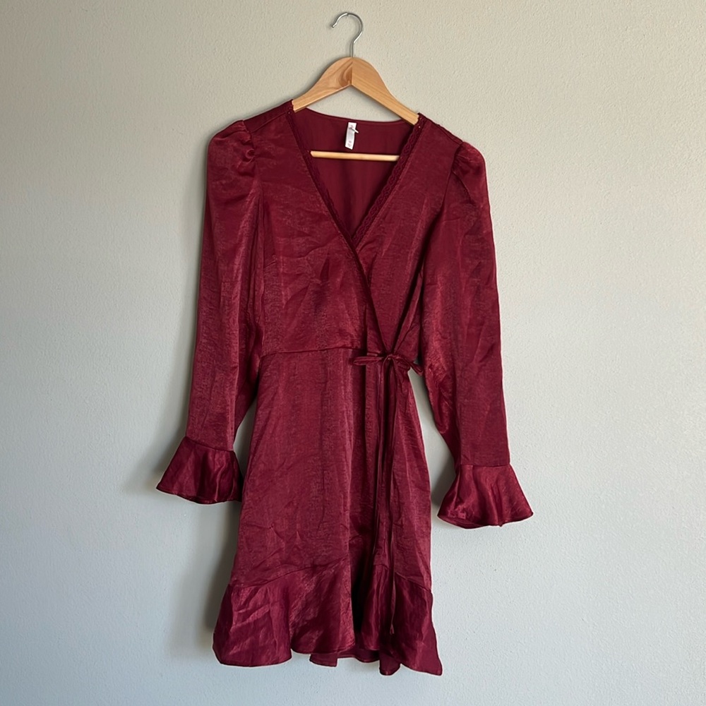 Deep red xhilaration XS Dress